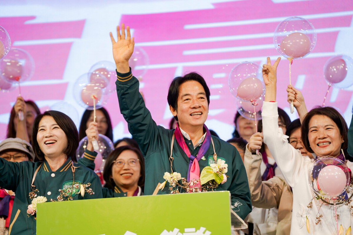賴清德出席屏東縣信賴姐妹會成立造勢大會。 圖：賴清德競總提供