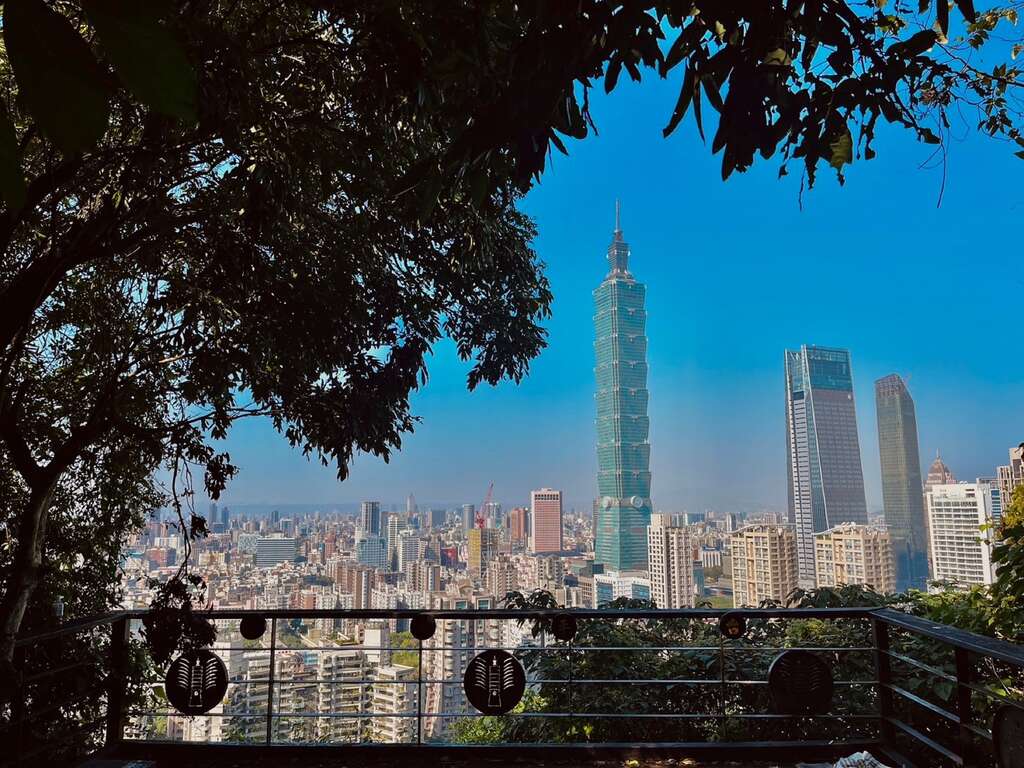 今(22)日台北市CP值最高的101賞煙火點曝光，不僅能賞浪漫煙火，還可以將大台北美景盡收眼底。 圖：翻攝自北市工務局大地工程處 官網