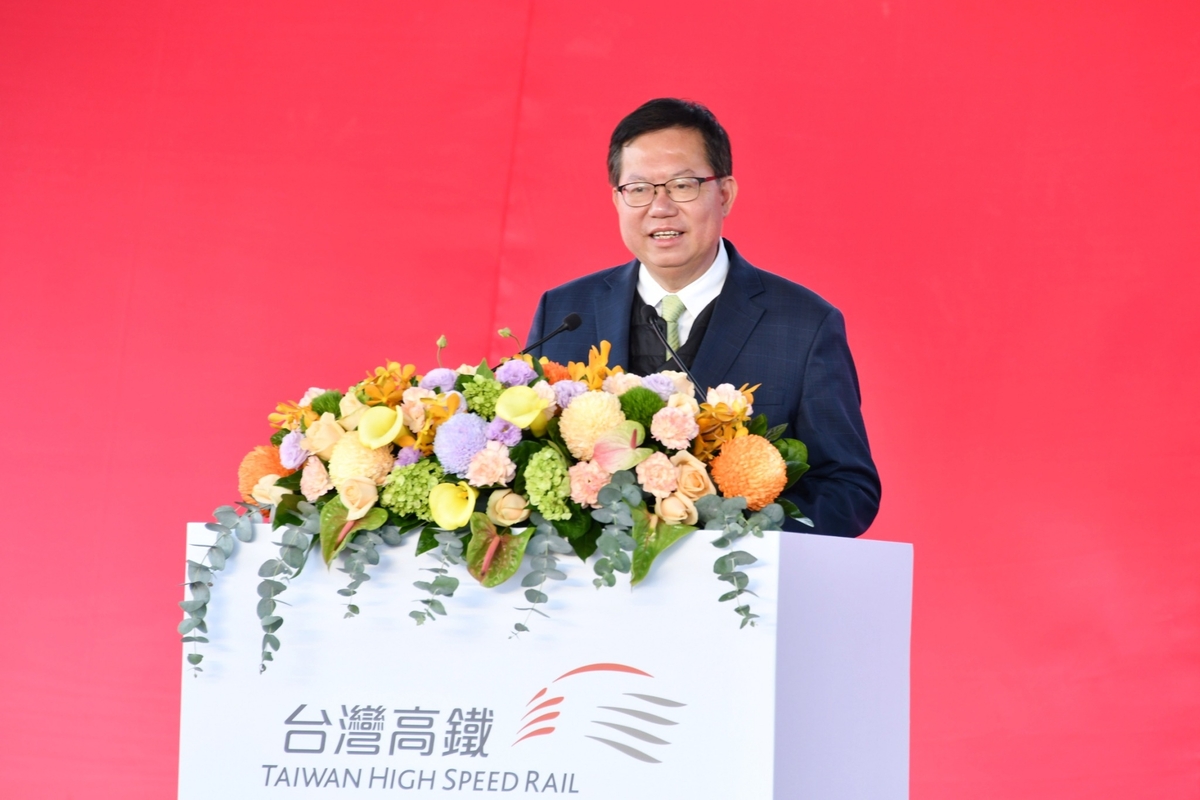 行政院副院長鄭文燦今（22）天出席花魁車地景公園啟用典禮。 圖：行政院提供