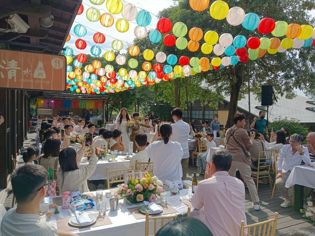 清水那方沐月餐廳日式木結構建築及優雅的用餐環境。 圖：清水那方/提供