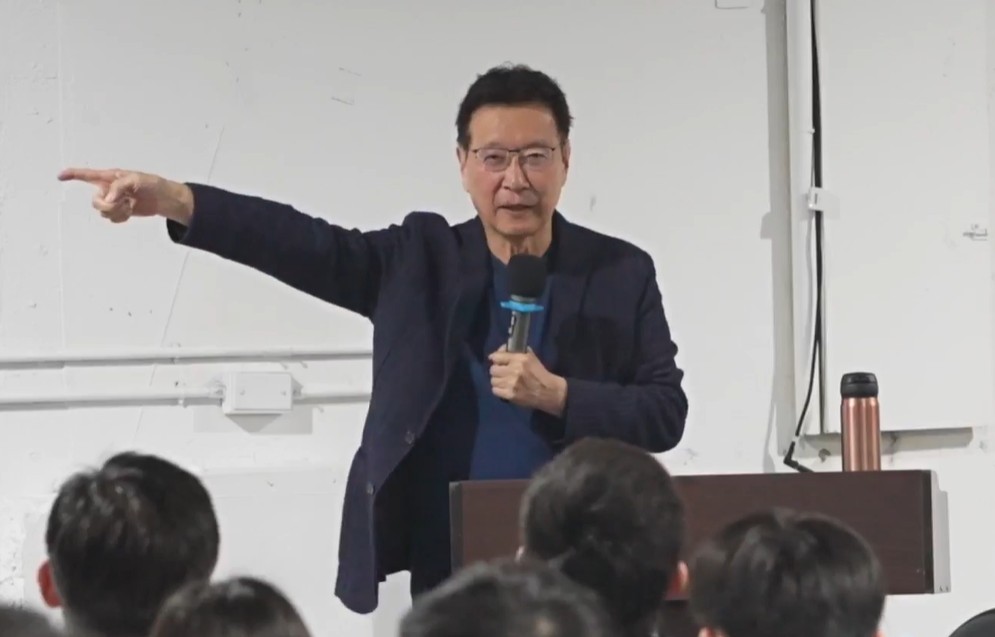 趙少康聲稱：「未來在侯友宜與我任內，絕不會推動統一談判，今天的兩岸沒有統一條件」。 圖：翻攝趙少康臉書