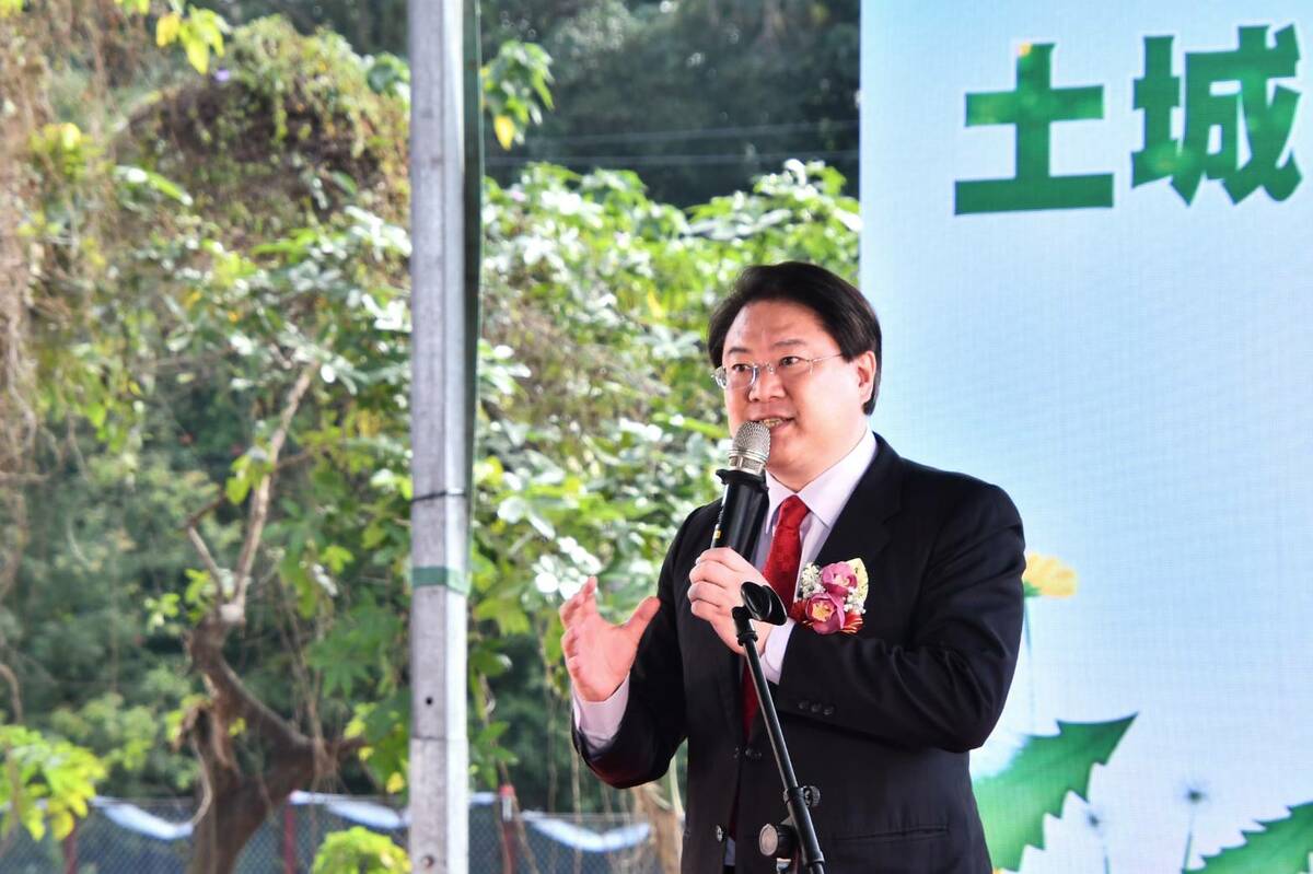 內政部長林右昌今(27)日主持「土城司法園區區段徵收公共工程」祈福動土典禮。 圖：內政部提供