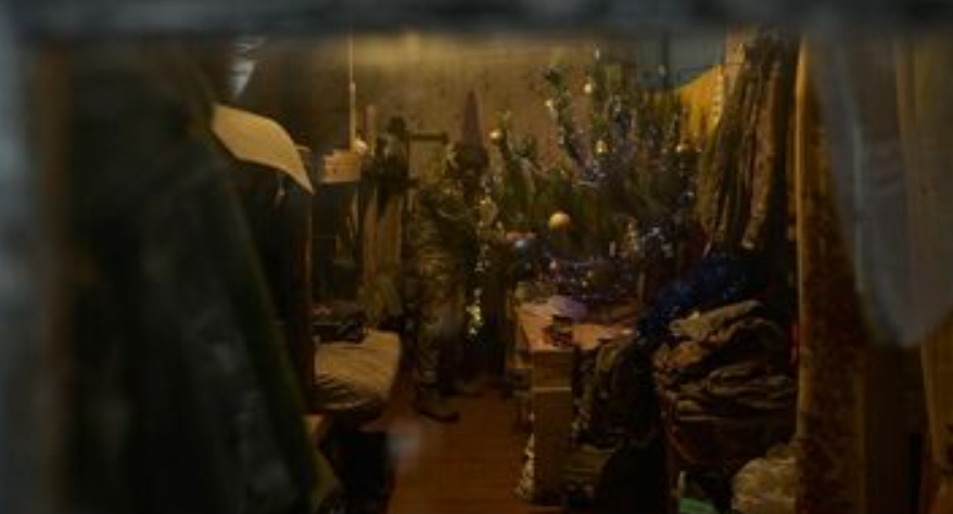 烏軍在錢陷陣地的休息區。 圖 : 翻攝自澤連斯基 X