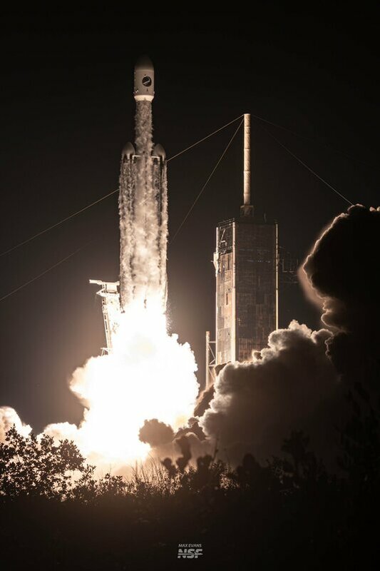 美國軍方神秘的 X-37B 機器人太空飛機從佛羅里達州發射升空，執行其第七次任務。 圖：翻攝自X帳號@_mgde_
