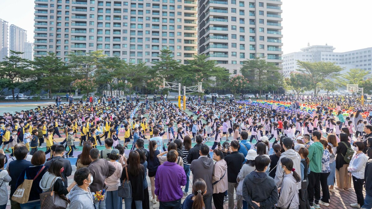 郭倍宏認為中山國小已人滿為患，不應再增加班級數。 圖：郭倍宏競總/提供