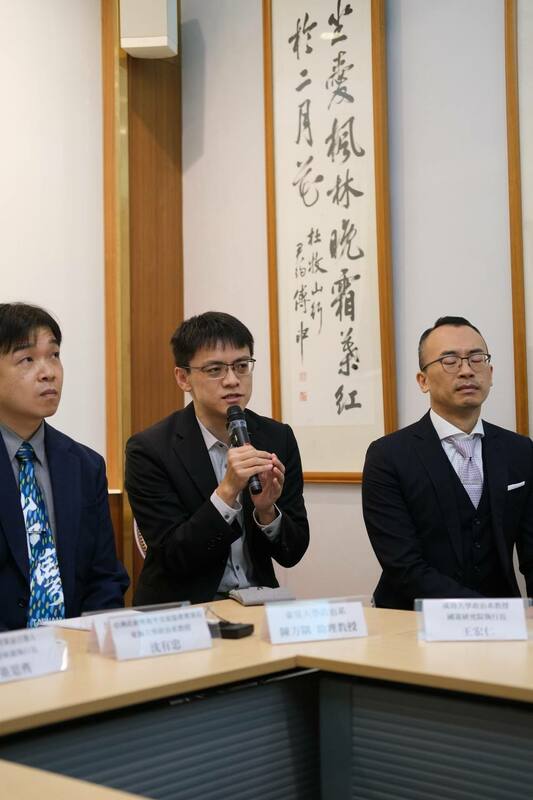 陳方隅教授認為，身為國家領導者，應將性別平權放在優先的位子，要解決少子化，這個平權其實非常重要，千萬不能走回頭路。 圖：主辦單位提供
