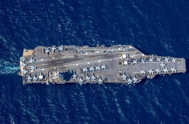 中國沙漠造船＋1！新疆沙漠驚見「幻影」福特級航艦 推測為反艦飛彈標靶