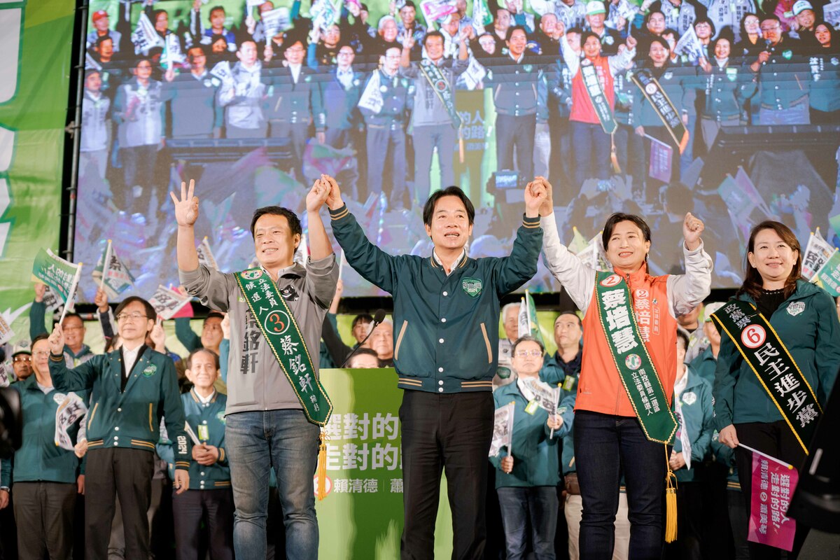 賴清德赴南投出席選前造勢，蔡銘軒、蔡培慧與羅美玲都到場。 圖：賴清德競總提供