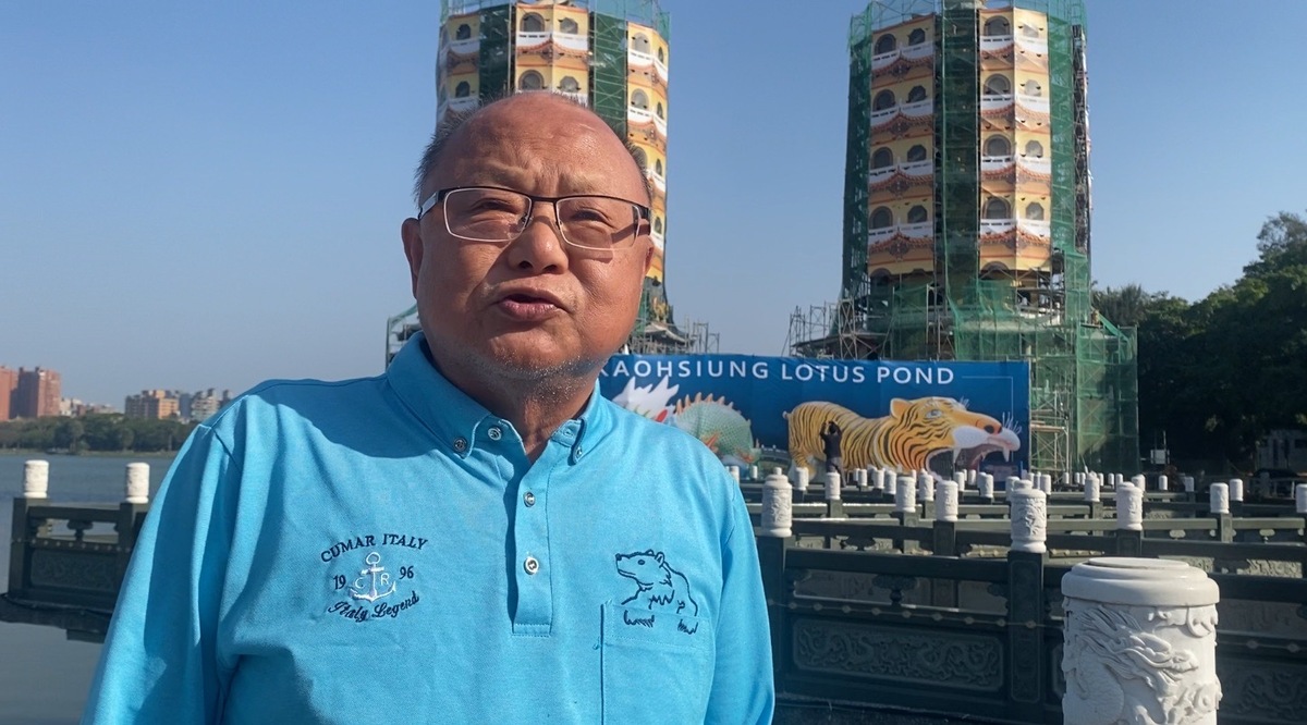 陳聖仁對施工中的龍虎塔被酸像靈骨塔提出嚴正譴責。 圖：孫家銘翻攝