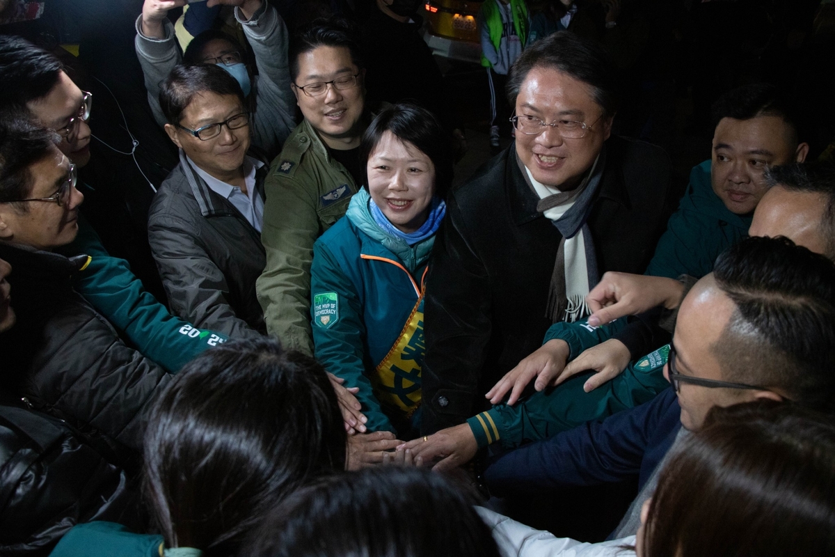 林右昌率前市府團隊回到基隆輔選，展現高人氣。 圖：林右昌辦公室提供
