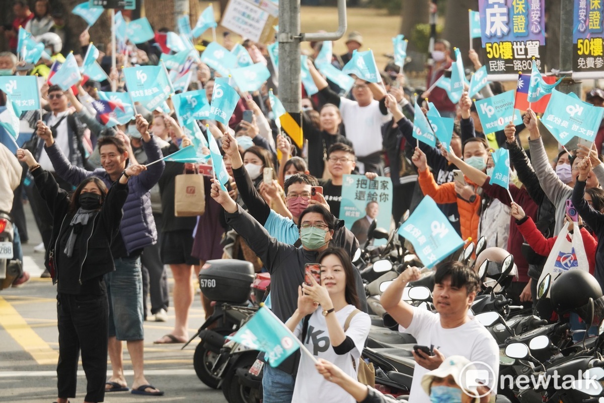 台灣民意基金會民調顯示，民眾黨支持者並未因柯文哲深陷京華城案而大量流失。 圖：張良一／攝（資料照）