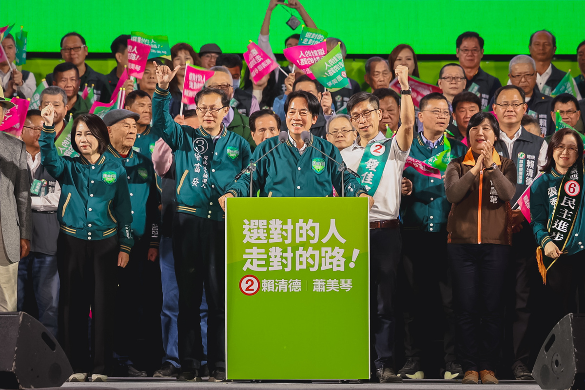 賴清德出席屏東選前黃金周造勢，現場超過4萬人力挺。 圖：賴清德競總提供