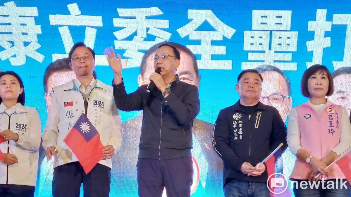 朱立倫說最近陪同候選人掃街，明顯感受到選前氣氛與前年桃園市長選舉一樣，民眾期望變天的感覺回來了。 圖：林昀真／攝