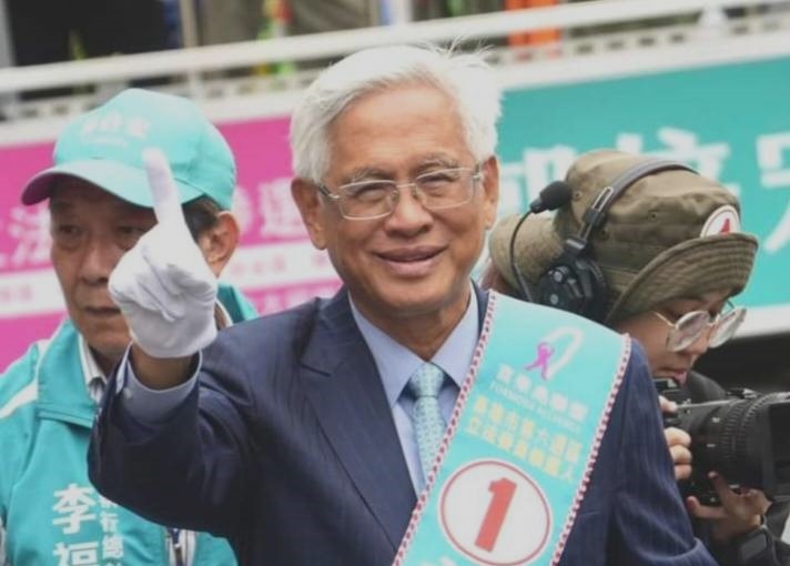 郭倍宏不滿支持者自製推薦投票傳單遭檢調約談。 圖：翻攝郭倍宏臉書