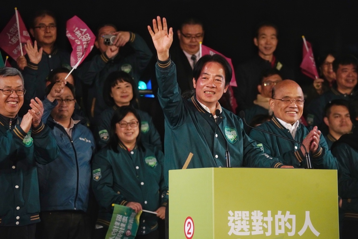 賴清德今（11）晚在凱道造勢提出四大保證強調，「清廉、勤政、愛鄉土」。 圖：張良一攝