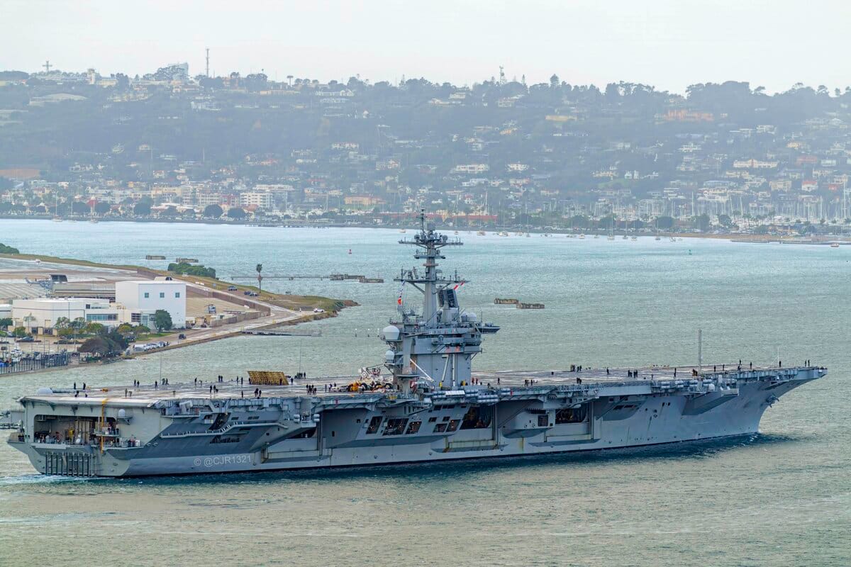 美國「尼米茲級」核動力航空母艦「羅斯福號(USS Theodore Roosevelt CVN-71)」。 圖：翻攝「X」@WarshipCam