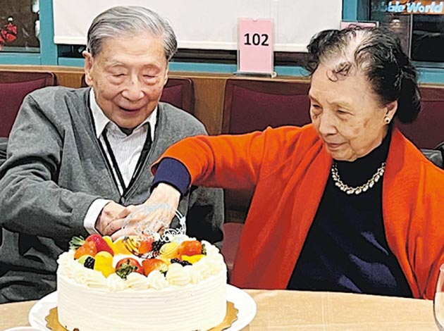 95 歲的自由派學者茅于軾定居加拿大，並稱「此生都不回中國」。 圖：翻攝自 D7LamCheng X帳號