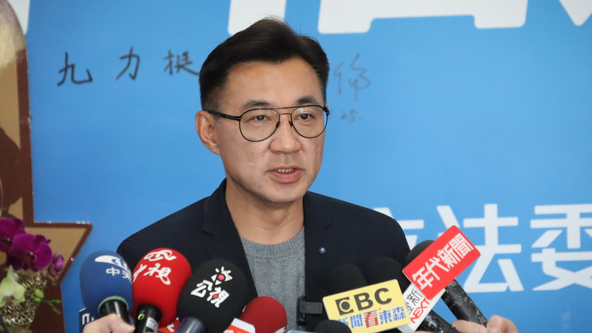 江啟臣從立委、市長、黨主席一直到要選立法院副院長，可算是政壇的大忙人。  江啟臣服務處/提供