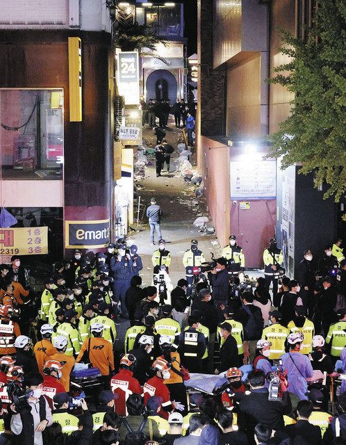 韓國首爾梨泰院 2022 年 10 月 29 日發生人群踩踏事件，造成 159 人死亡。首爾檢方19 日以職務過失殺人罪起訴首爾警察廳長金光浩。 圖：翻攝自 neko X帳號