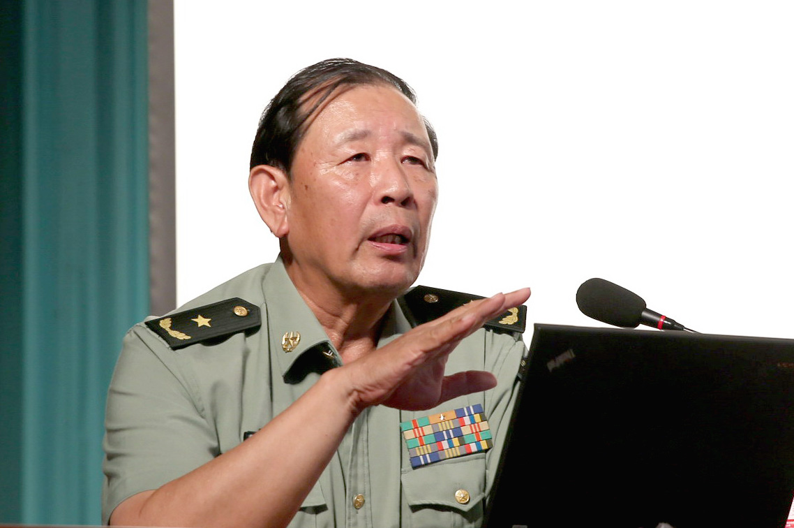 中共解放軍少將羅援近日叫囂：「我們絕對要收復台灣；如果你要抵抗，那你必須要付出代價」。 圖：翻攝人民網