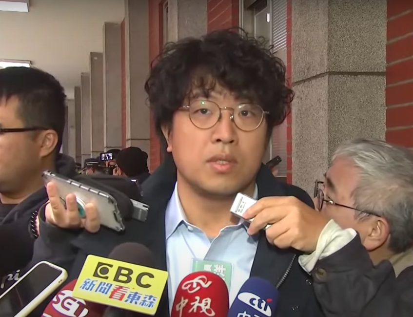 民進黨不分區立委當選人沈伯洋不建議黨公職開辦TikTok帳號。 圖：翻攝自網路直播