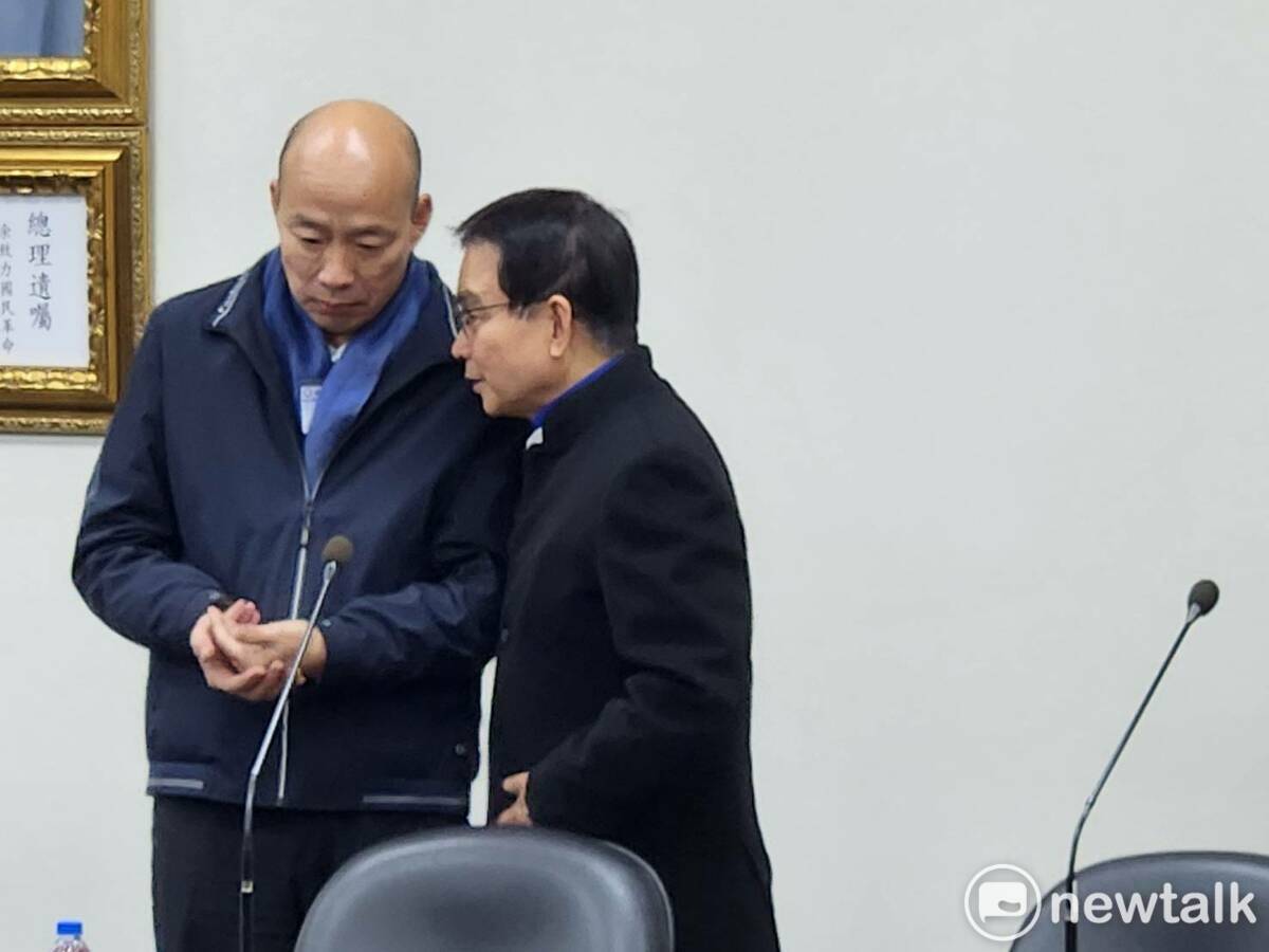 國民黨不分區立委當選人韓國瑜有意參選立法院長，而賴士葆（圖右）有意參選國民黨團總召。 圖：黃建豪/攝（資料照）