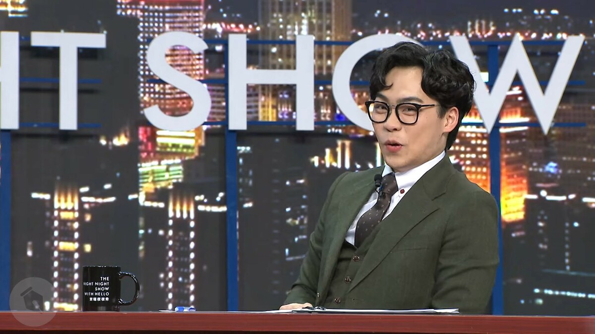 「賀瓏夜夜秀」主持人賀瓏配合中國人訕笑罕病者，賀瓏至今神隱不回應，臉書被網友灌爆。 圖：取自STR Network YouTube頻道網頁