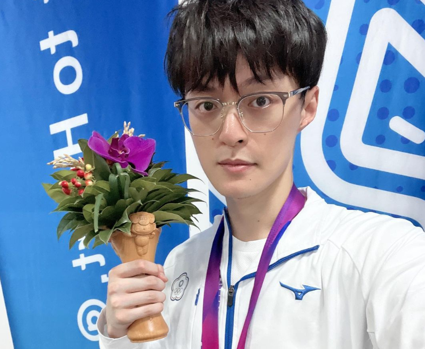 FoFo從2019年轉戰LPL賽區，陸續待過BLG戰隊、EDG戰隊，目前則效力於WE戰隊。 圖：翻攝自FoFo IG