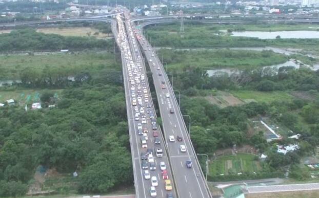 懶人包》228連假躲塞車 長短途替代道路一次看！