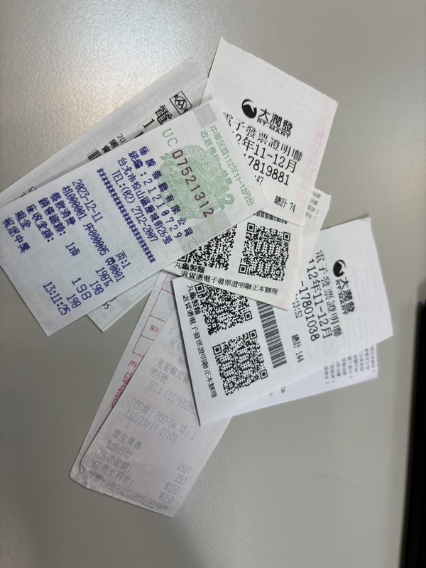 財政部今(25)日公布，7-ELEVEN開出2張千萬發票，分別在台南市永康區7-ELEVEN好巧門市，與新北市淡水區7-ELEVEN淡江門市。 圖：林冠妤／攝