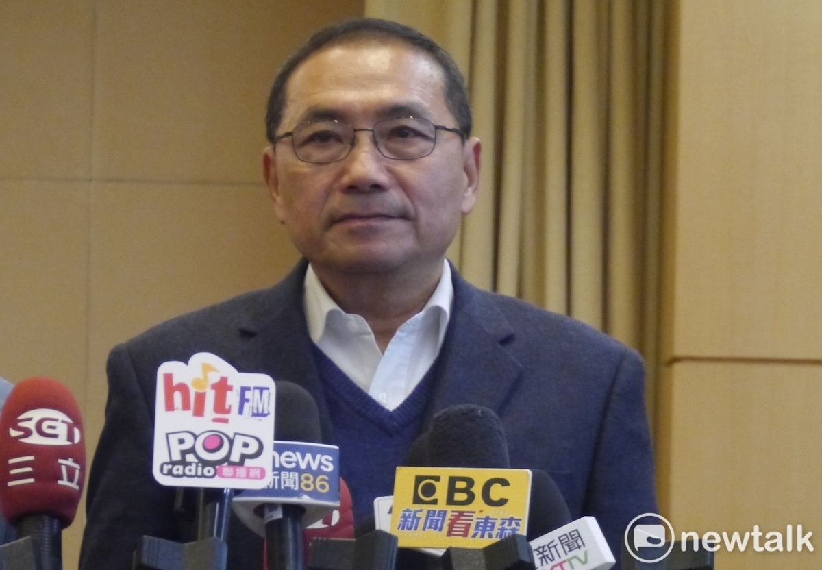 侯友宜表示，戴口罩這個事件，從頭到尾新北市都跟疾管署同一個步驟，。 圖：林昀真/攝
