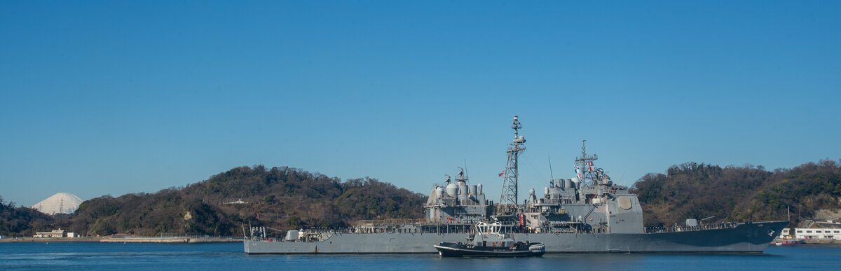 美國海軍「提康德羅加級」飛彈巡洋艦「安提坦號(CG-54)」26日離開日本橫須賀，結束11年前沿部署生涯。 圖：翻攝「X」@US7thFleet