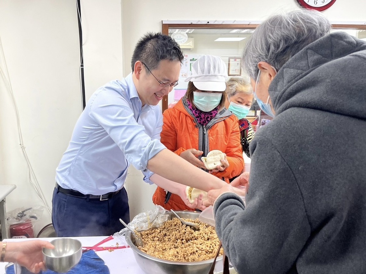 台北市議員趙怡翔今（26）天傍晚在臉書宣布自己已請辭民進黨國際部主任一職。 圖：擷自趙怡翔臉書粉專