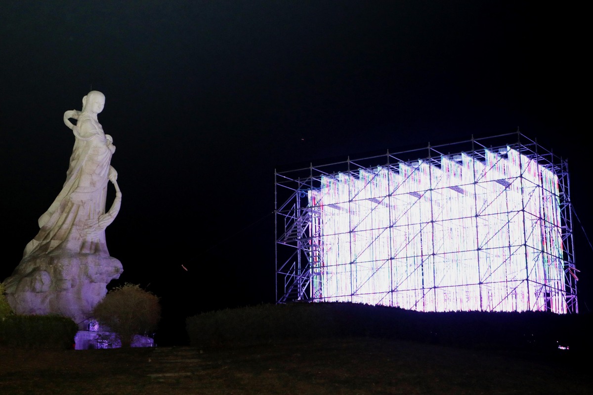 安平燈區在林默娘公園、安平遊憩碼頭及安平運河沿岸，共有30件以上作品。 圖：台南市政府提供