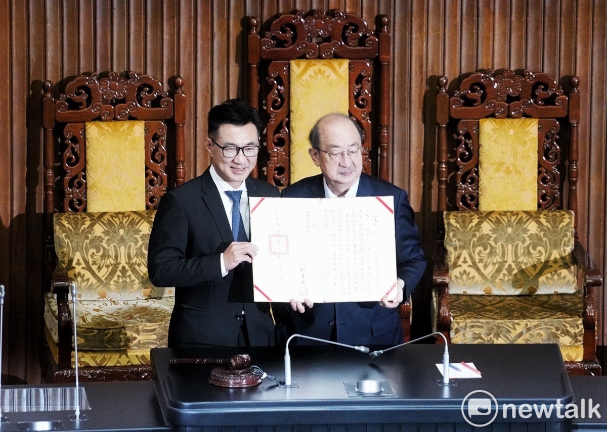 國民黨立法院副院長提名人江啟臣在第二輪投票，以54票當選（民進黨提名人蔡其昌51票，民眾黨棄權）。 圖：張良一／攝。