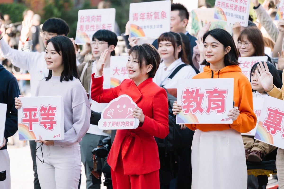 范雲宣示要做公民社會與政府的橋樑，為所有弱勢者、為各種族群、階級、性別、身心狀況的政策需求，勇往直前！ 圖：范雲辦公室提供