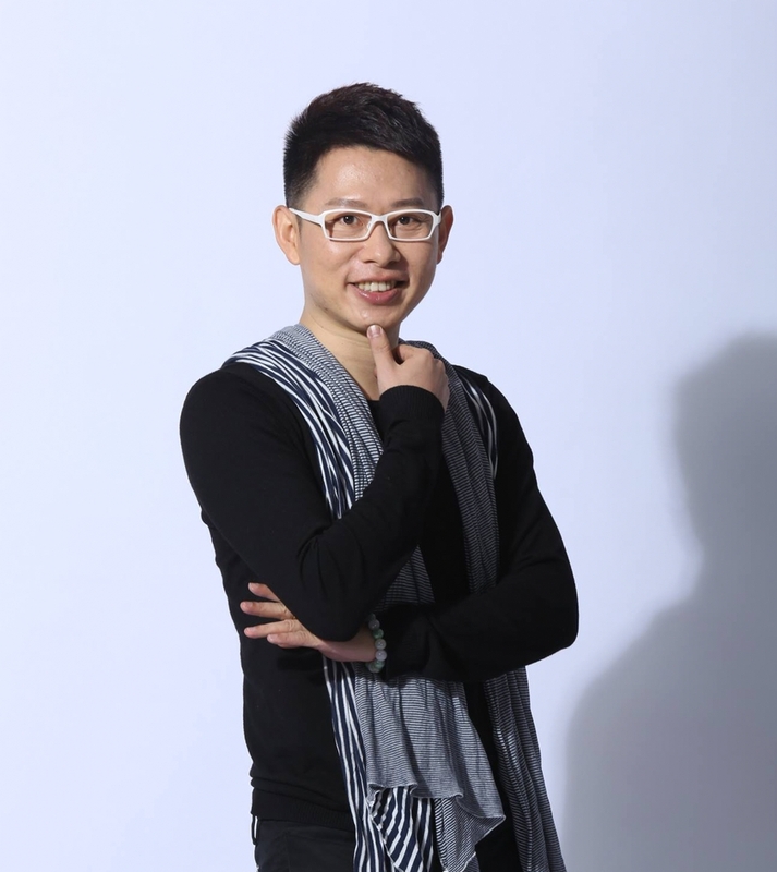 塔羅牌老師艾菲爾稱游錫坤將連任立法院長，豈料預測翻車後火速刪文，遭網友調侃「吹牛」。對此他親上火線回應「虛心接受批評，謝謝粉絲們。」 圖：取自臉書「塔羅牌老師艾菲爾」