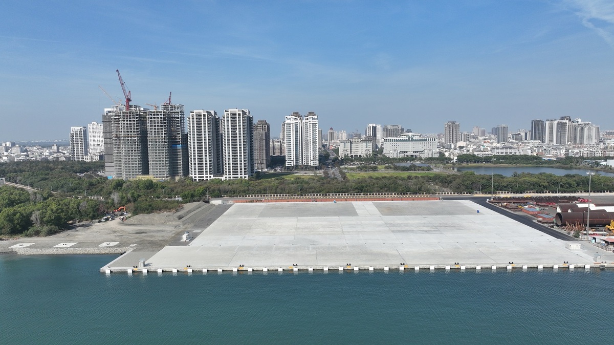 安平港11號重件碼頭興建工程完工圖。 圖：台灣港務公司／提供