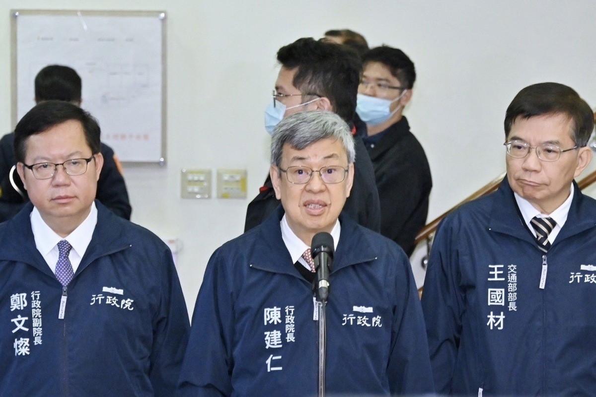 行政院長陳建仁今（6）日上午到新北市視察113年春節連假國道疏運辦理情形前受訪。 圖：行政院提供