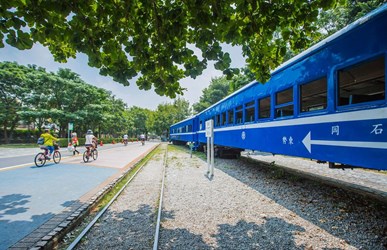 東豐自行車綠廊，做為全國第一條由廢棄鐵道改建的自行車專用道，可讓民眾享受乘騎自行車的樂趣。(圖為東豐自行車綠廊) 圖：台中市政府／提供