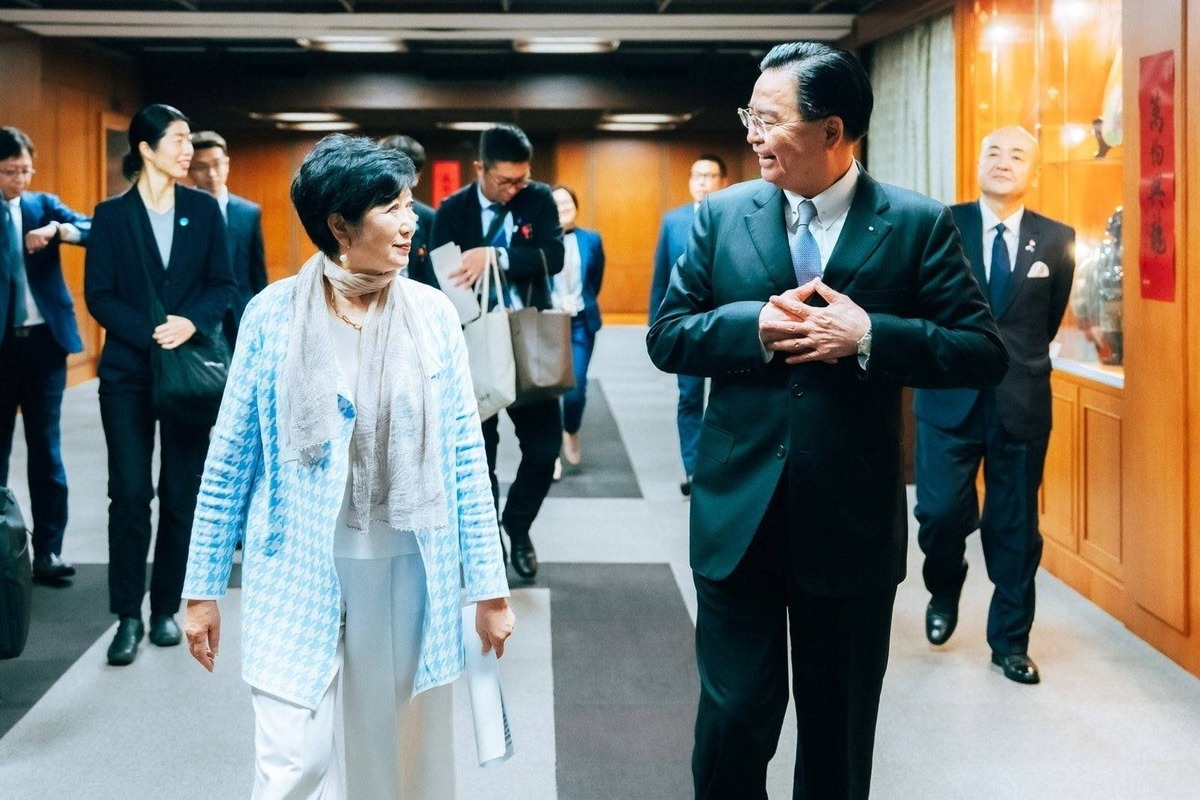 外交部長吳釗燮歡迎日本東京都知事小池百合子。 圖：外交部提供（資料照）。