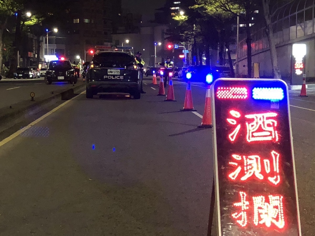 高市警局年節期間仍堅守崗位執法。 圖：高雄市警察局/提供