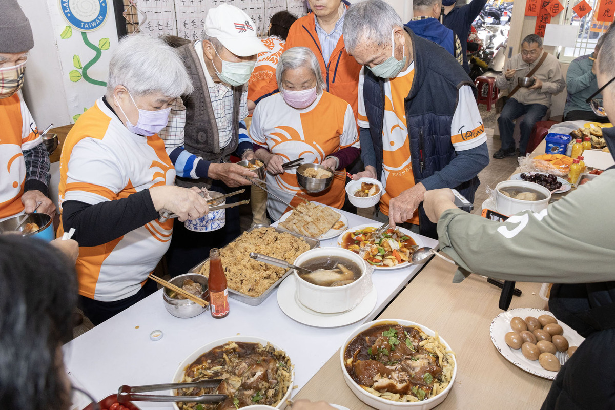 健康美味的年節料理，讓長輩們紛紛食慾大振。 圖：我尚網數位整合／提供