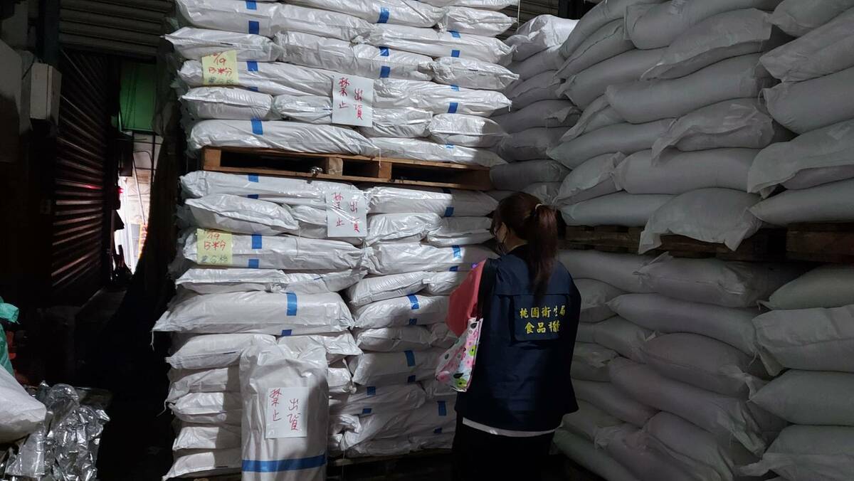 高市目前已緊急下架回收3.782公斤辣椒粉，並通知4家零售通路商緊急預防性下架。 圖：桃園市衛生局／提供