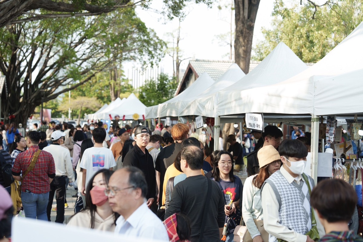 「2024香港年宵在高雄」湧現滿滿人潮。 圖：高雄市行國處/提供