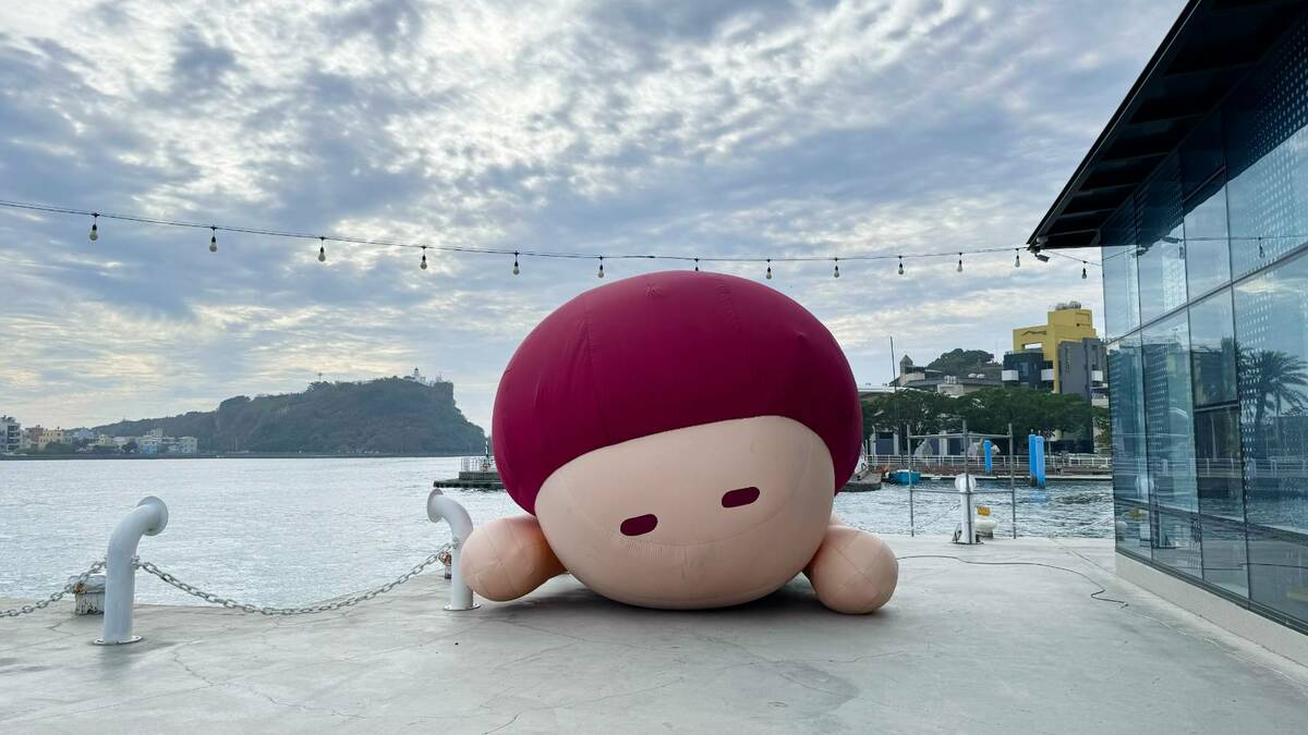鼓山魚市場外裝置藝術。 圖：高雄市觀光局/提供