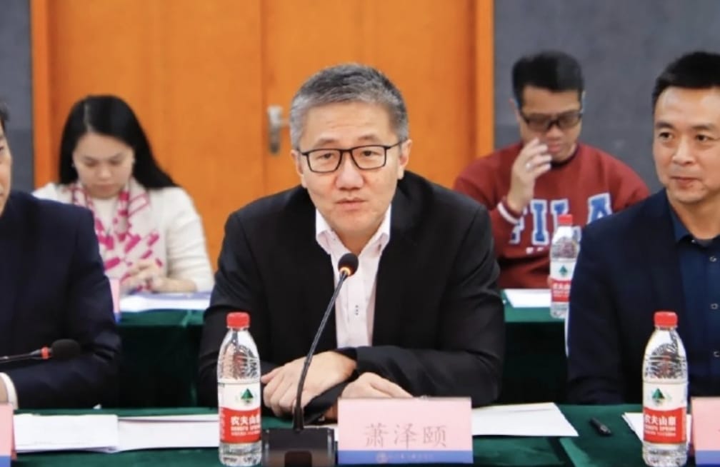 香港警務處處長蕭澤頤更坦承，2,000 支並不足夠，揚言香港未來絕對不止安裝這樣數量。 圖：取自微博