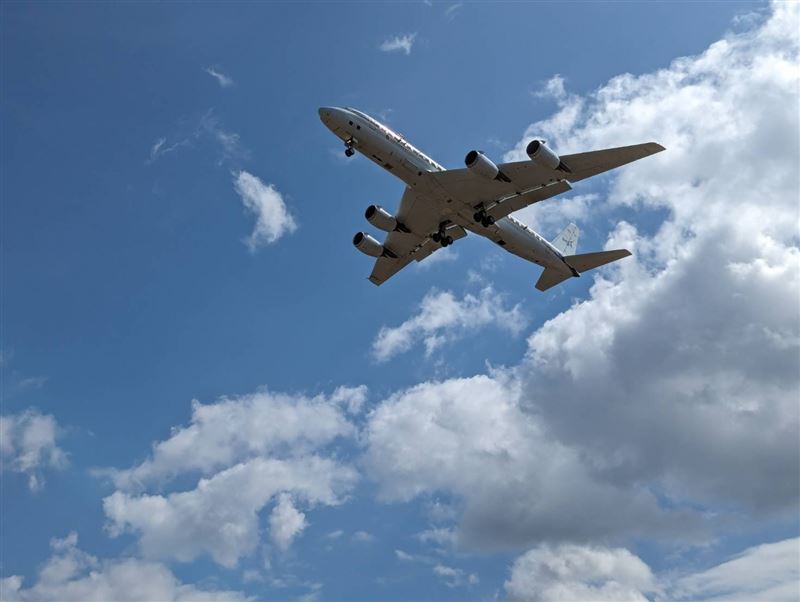 氣象達人彭啟明表示，今日重頭戲就是NASA灣流飛機在我國上空，上上下下，繞來繞去好幾圈，來測量台灣的空氣品質。 圖：取自氣象達人彭啟明臉書