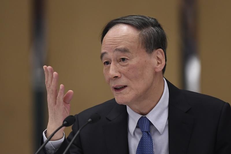 王岐山是否退而不休，總書記習近平未來有無新的任務交給他，或在不同的崗位繼續偎倚反貪腐重任，外界仍密切關察中。 圖：翻攝自中新網