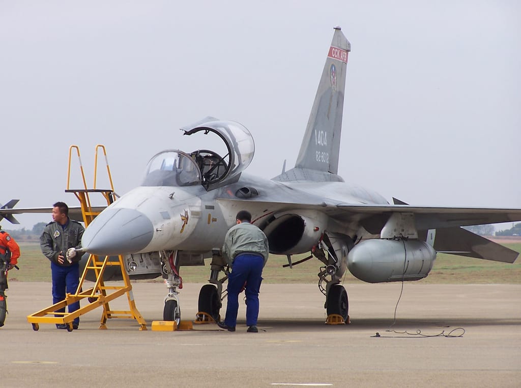 經國號戰鬥機為我國與美國共同開發的戰機。 圖: 翻拍自維基百科